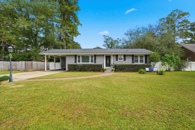 1310 Esdale Ln.