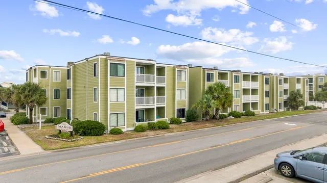 4801 N Ocean Blvd.