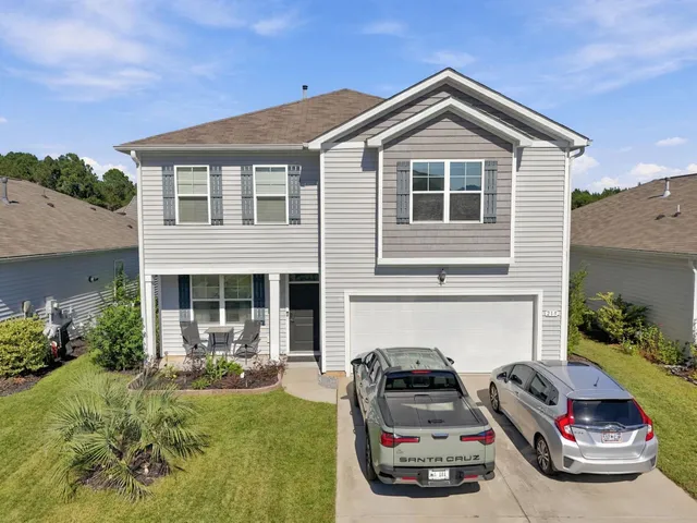 215 Pin Oak Dr.