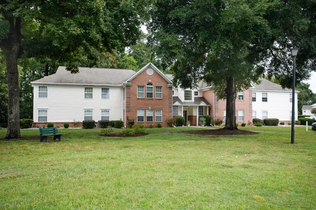 4384 Daphne Ln.