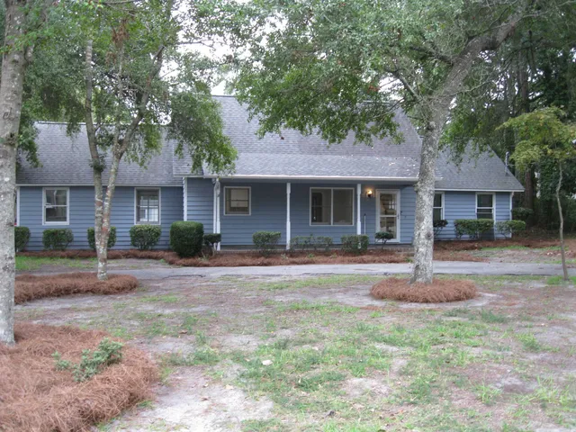 802 Townsend Rd.