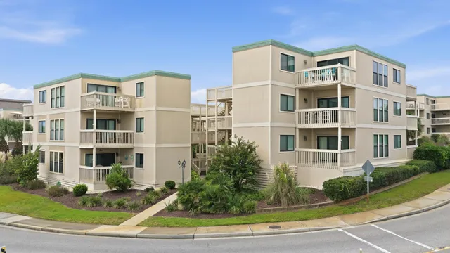 9661 Shore Dr.