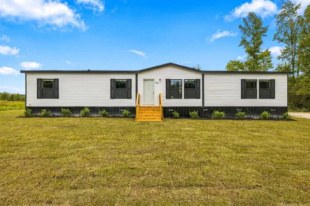7320 Bellaire Dr.