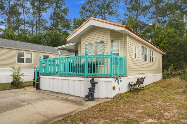5400 Little River Neck Rd.