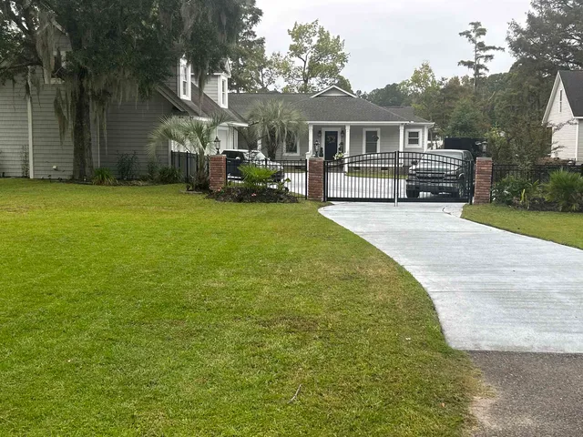 2409 River Rd.
