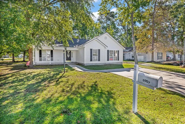 6905 Woodhaven Dr.