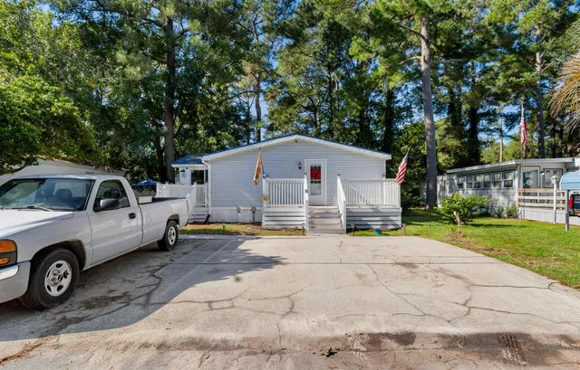 18 Spinnaker Ln.