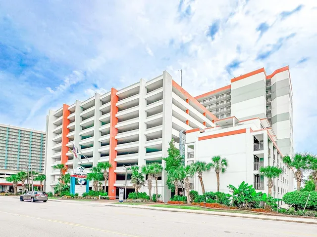 7200 N Ocean Blvd.