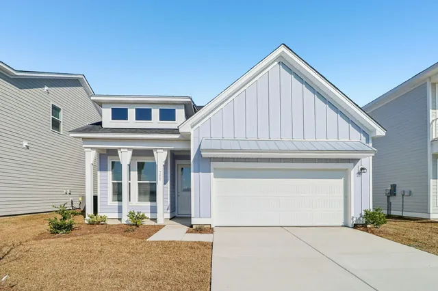 561 Waters Edge Dr.