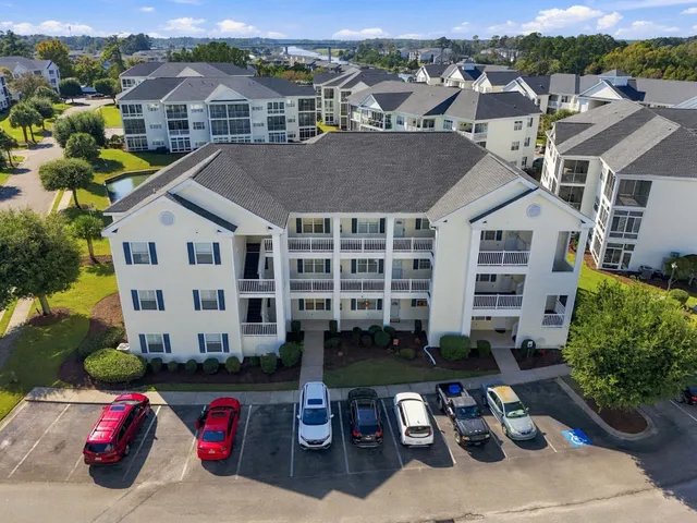 901 West Port Dr.